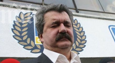 нкп левски нападна заради тодор батков