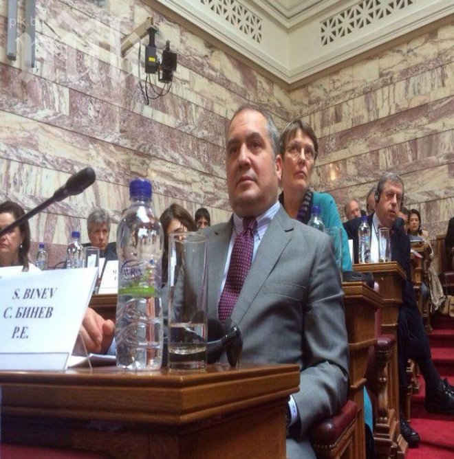 Гръцкото правителството подкрепи Слави Бинев срещу незаконното сметище в с. Баня 