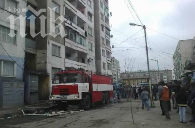 Обгазена от пожара в Столипиново бременна е закарана по спешност в болница