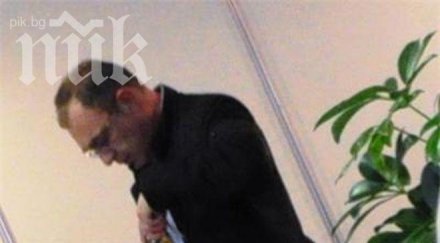 папараци щракнаха кредитния милионер бивш затворник христо александров снимки