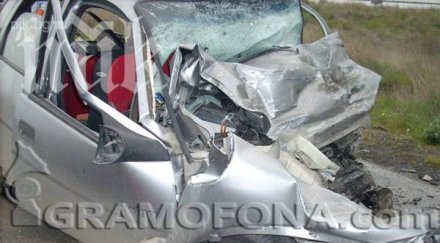 млад бургазлия загина катастрофа ахелой