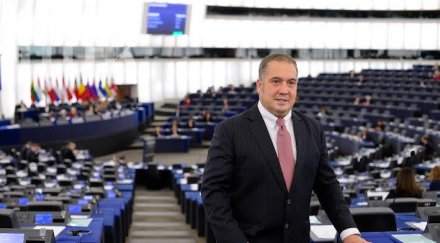 слави бинев запозна съвета проблемите българите работили гърция