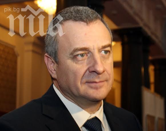 Осветляват къртиците в МВР до 10-15 дни