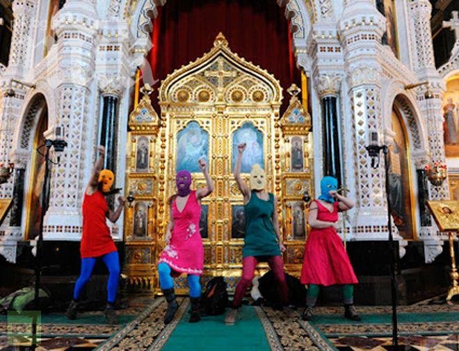 Намалиха присъдата на „Пуси Райът” с един месец