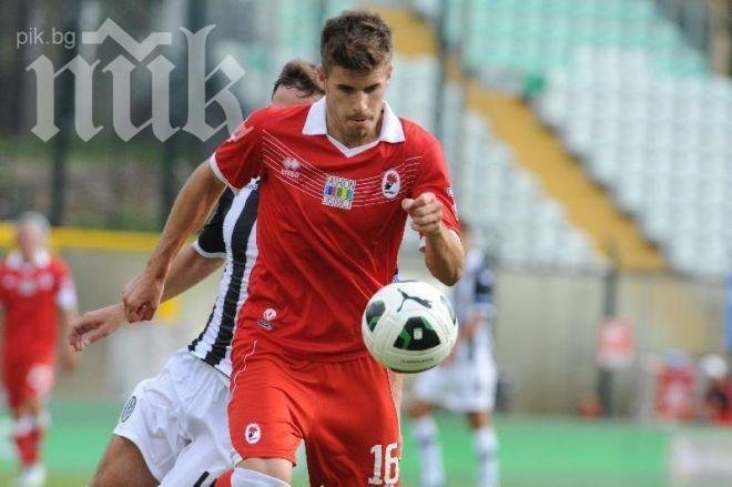 Изхвърлен от Левски блести в Италия