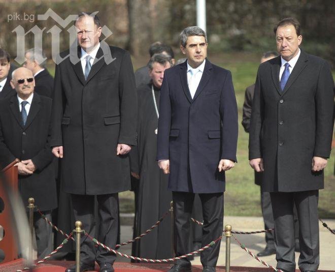 Миков: Плевнелиев се прави на проевропеец и атлантик, Ангел Найденов не е русофоб