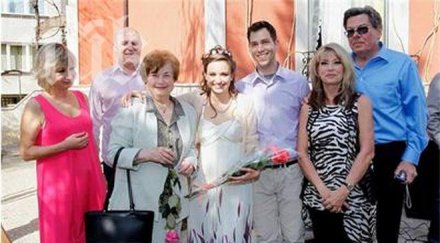 мира радева организира купон градината първата година сватбата дъщеря