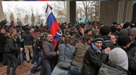 русофили нападнаха областната управа харков