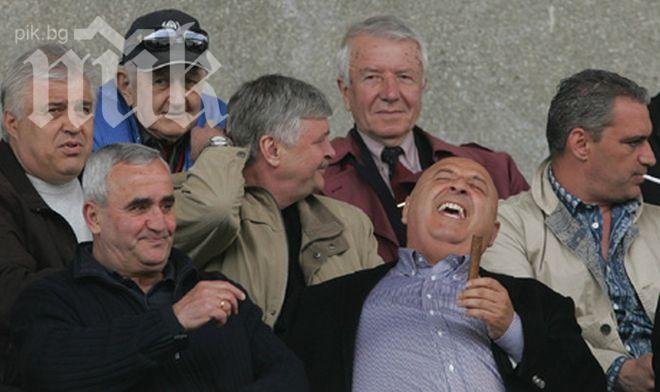 Венци Стефанов се изцепи: Играчите ми са мърльовци, Херо се н.сра!