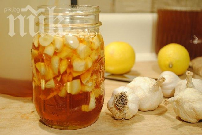 Чудодейна рецепта с мед, лимон и чесън подмладява тялото и подобрява зрението! Вижте всички съставки!