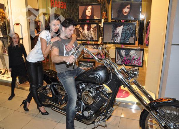 Ексклузивно в ПИК и Ретро! Как Асен Блатечки заживя с голямата любов на Таки!