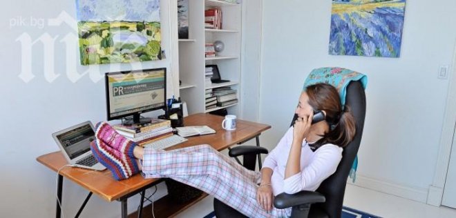 20% от работещите вкъщи са по пижама цял ден, 2% са голи