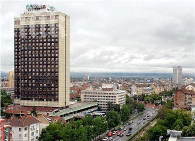 Людмил Стойков купува хотел „Родина“ за 23 млн. лева