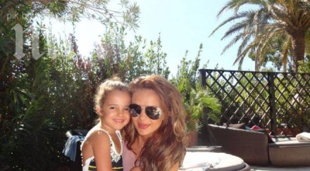 мария хвърля бона щерка всеки месец вижте