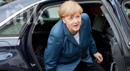 германският канцлер ангела меркел пристига посещение атина