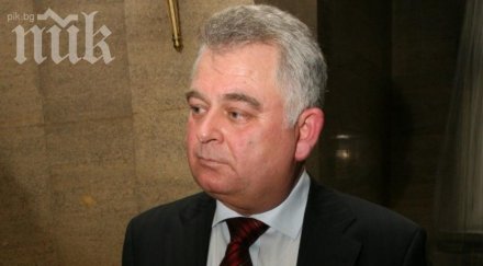 търсят камери следи крадците обрали ген киров