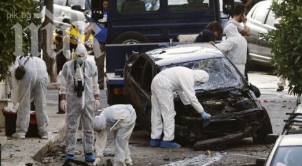 извънредно кола бомба взриви централната банка гърция