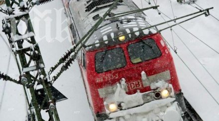 украинската железница спира предварителната продажба билети