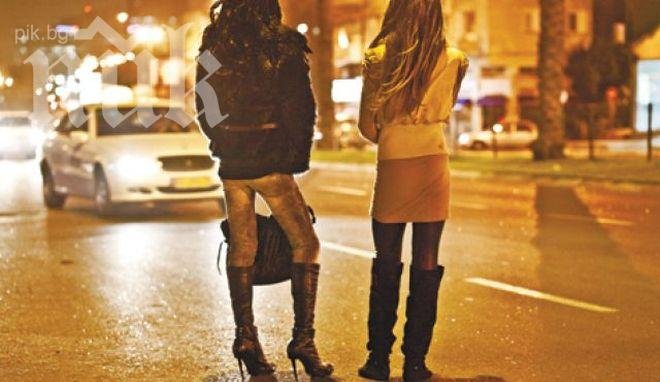 13-годишна проститутка върти любов с леля си