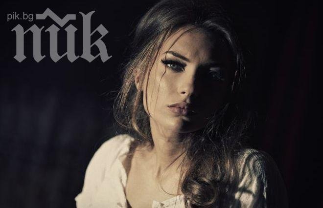 Никол Станкулова с нов приятел! (снимка)