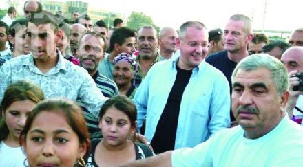 станишев регистрира червената листа евровота