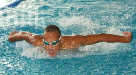 антъни иванов триумфира 100 бътерфлай кипър