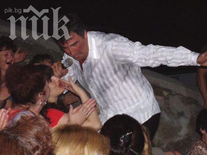 Веселин Маринов си маха потните жлези! Рискът е голям, защото тялото му няма да се охлажда!