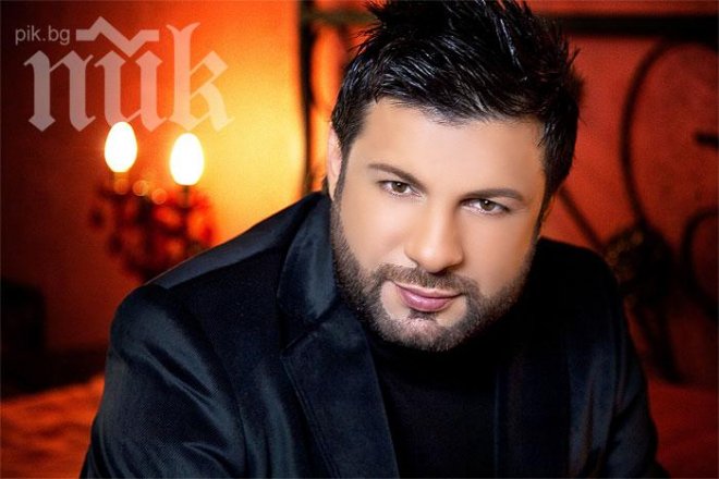 Тони Стораро учи Фики да не спи с колежки