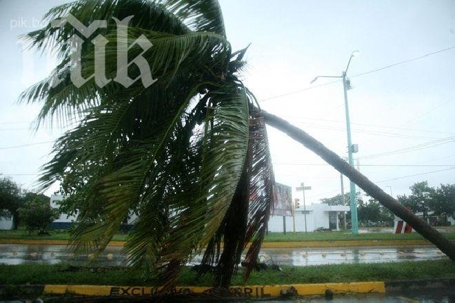 Тропически циклон от четвърта степен връхлетя Австралия