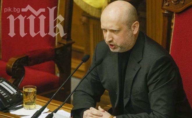 Турчинов: На 25 май може да има и референдум за държавното устройство на Украйна