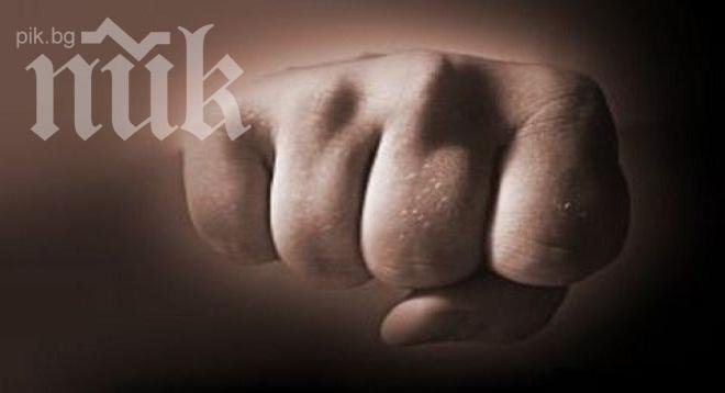 Среднощна драма в столичния Младост 2! Пиян зверски преби майка си!