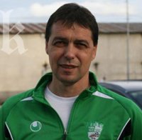 Петър Хубчев продължи договора си с Берое