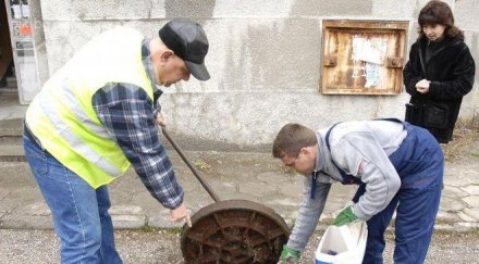 задръстиха боклуци шахтите търново