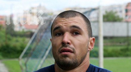 валери божинов грандиозна излагация цска бил политическа партия кения намирала канада