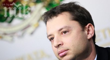 делян добрев нек имат задължения порядъка 700 млн лева