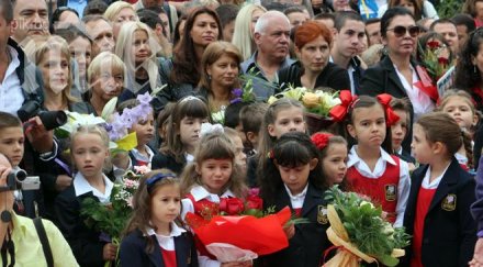 кошмарно бъдеще българия всяко десето дете спира училище клас