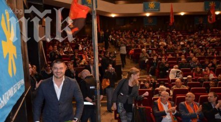 бареков статуквото страхува мен вас хората