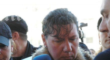 атанаска пробвала скрие следите убийството малката алекс