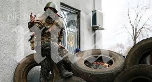 Повече от 10 ранени при щурма на военна част в Мариупол