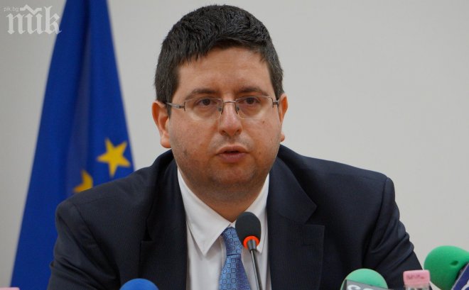 Петър Чобанов пред Радио К2: В САЩ не съм договарял условията за новия дълг