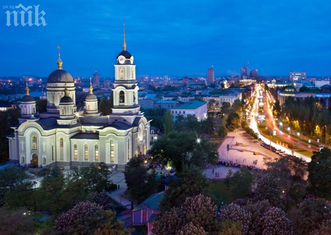 Маскирани превзеха административна сграда в Донецк