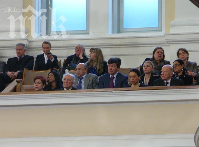 Царят Сакскобургготски уважи празника на парламента, Местан го нарече „Ваше величество“