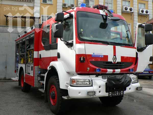 Потушиха пожара във военната столова в Пловдив