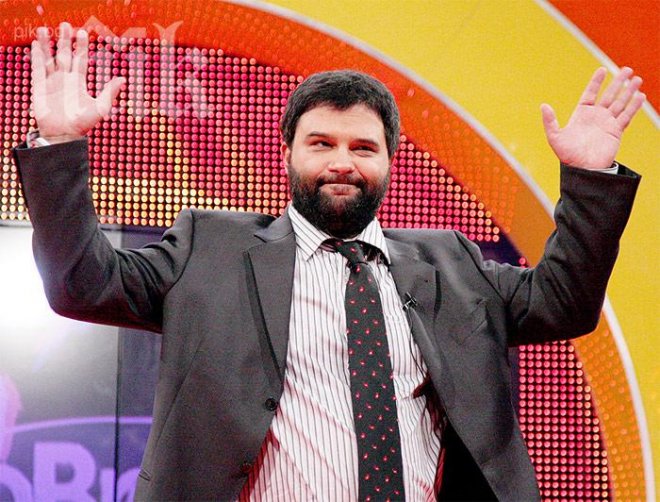 Внукът на Тато: Парламентът ни е цирк! Най-хубавото нещо вътре са депутатките от Атака!