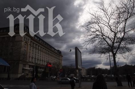 Гръмотевици и градушка над Пловдив