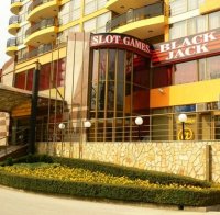 Разпродават масово хотелите по морето