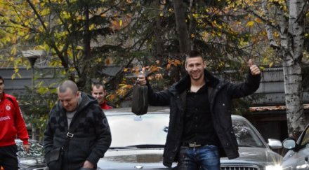 личен шофьор докара бандаловски инцидента снимки