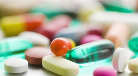 две годишни момичета нагълтаха хапчета самоубийство