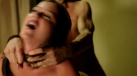 жена моралистка сезира сем брутален секс