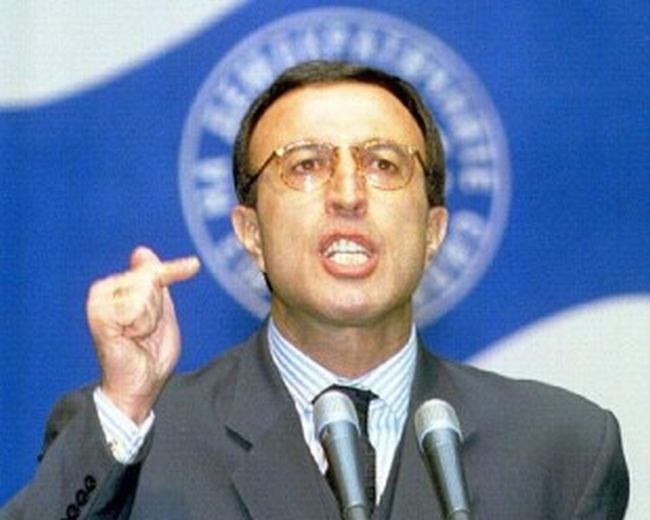 СДС прати Петър Стоянов в КС